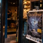 Excalibur magasin de jeux de société Montpellier : entrée et vitrine
